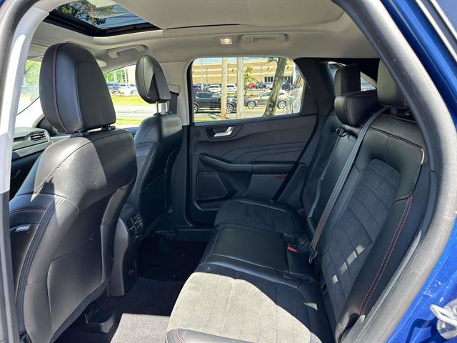 Used 2022 Ford Escape SEL w/ SEL Stealth AWD Package image 32