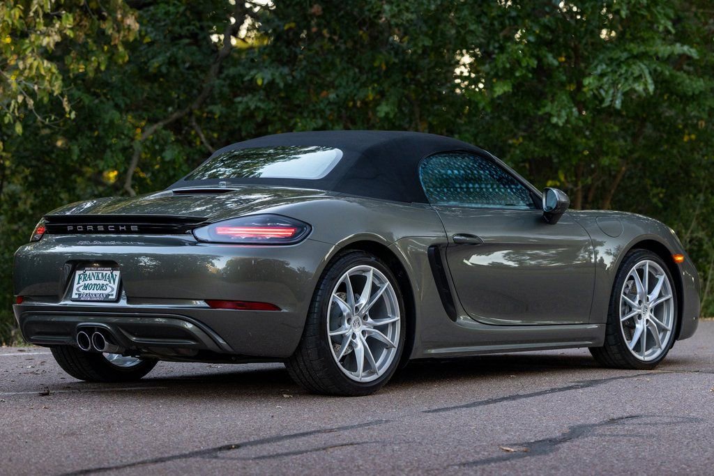 Used 2021 Porsche 718 Boxster Base w/ Premium Package image 28