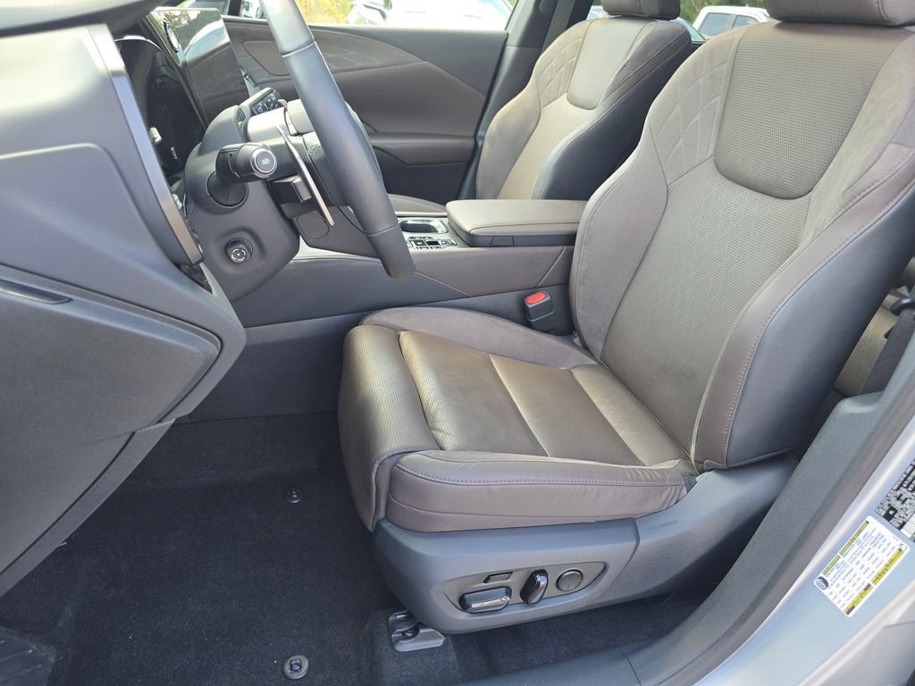 Certified 2023 Lexus RX 350 AWD w/ Cold Area Package image 8