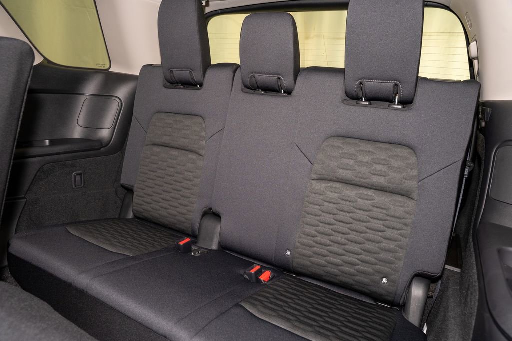 New 2025 Nissan Pathfinder SV w/ Black Appearance Package image 11