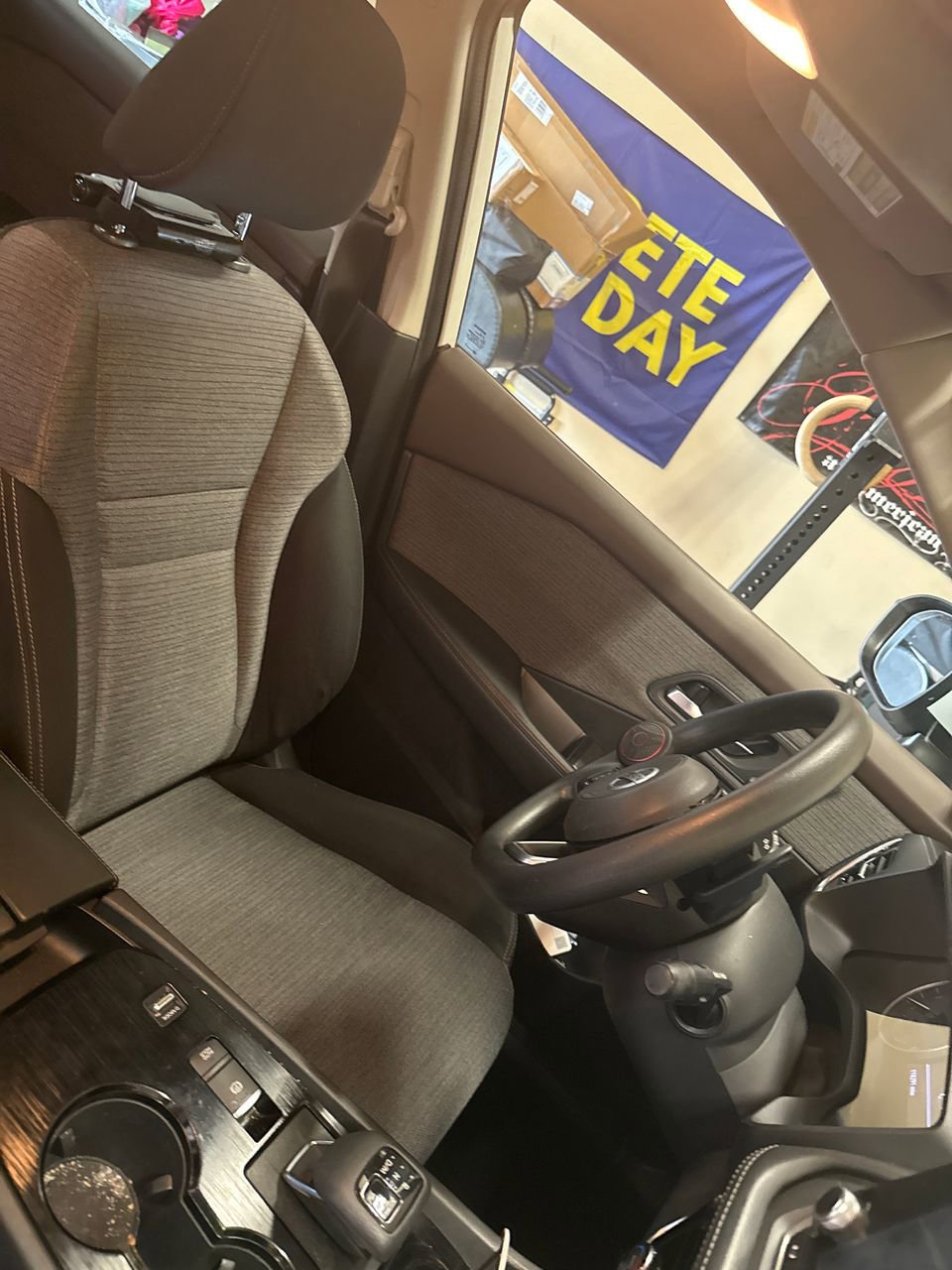 Used 2021 Nissan Rogue SV FWD image 10