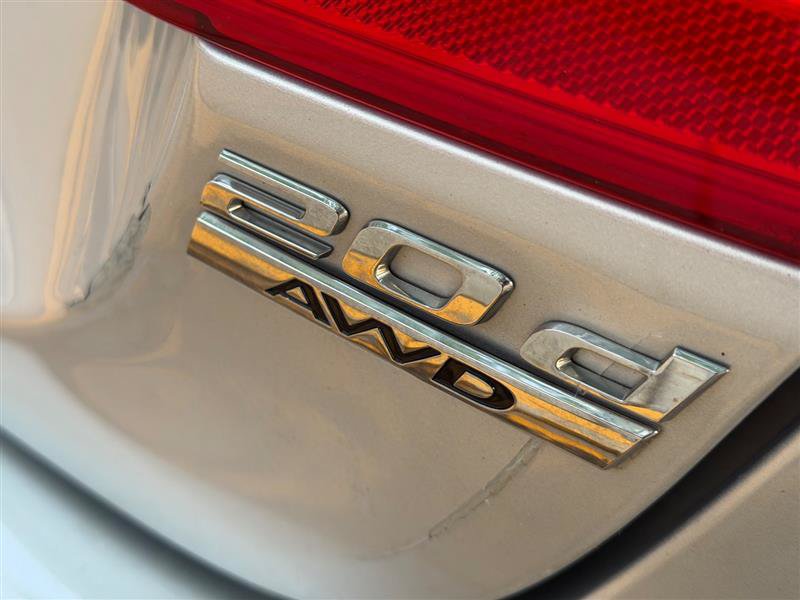 Used 2017 Jaguar XE Premium AWD/4WD image 19