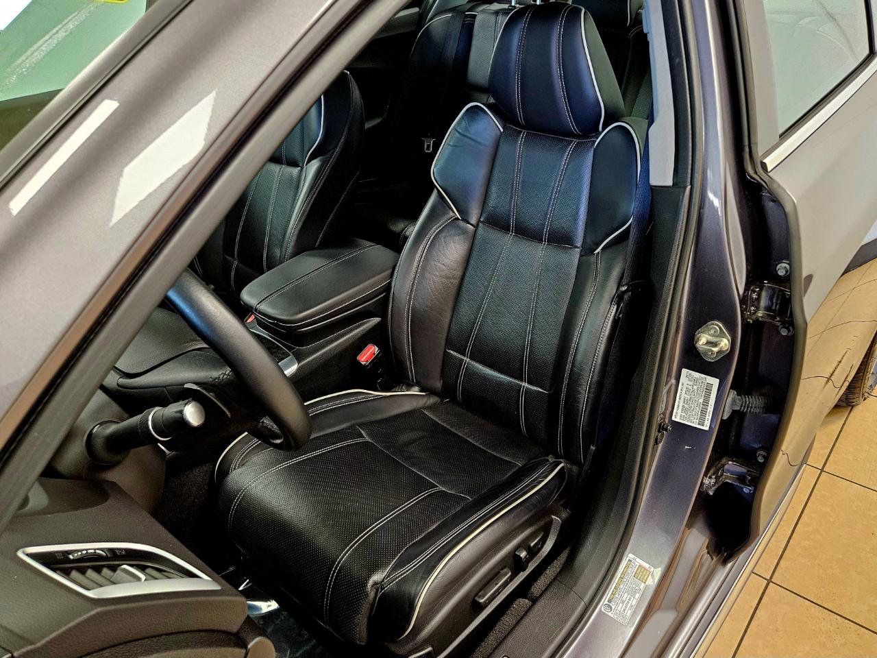 Used 2020 Acura TLX V6 SH-AWD w/ Technology Pkg image 9