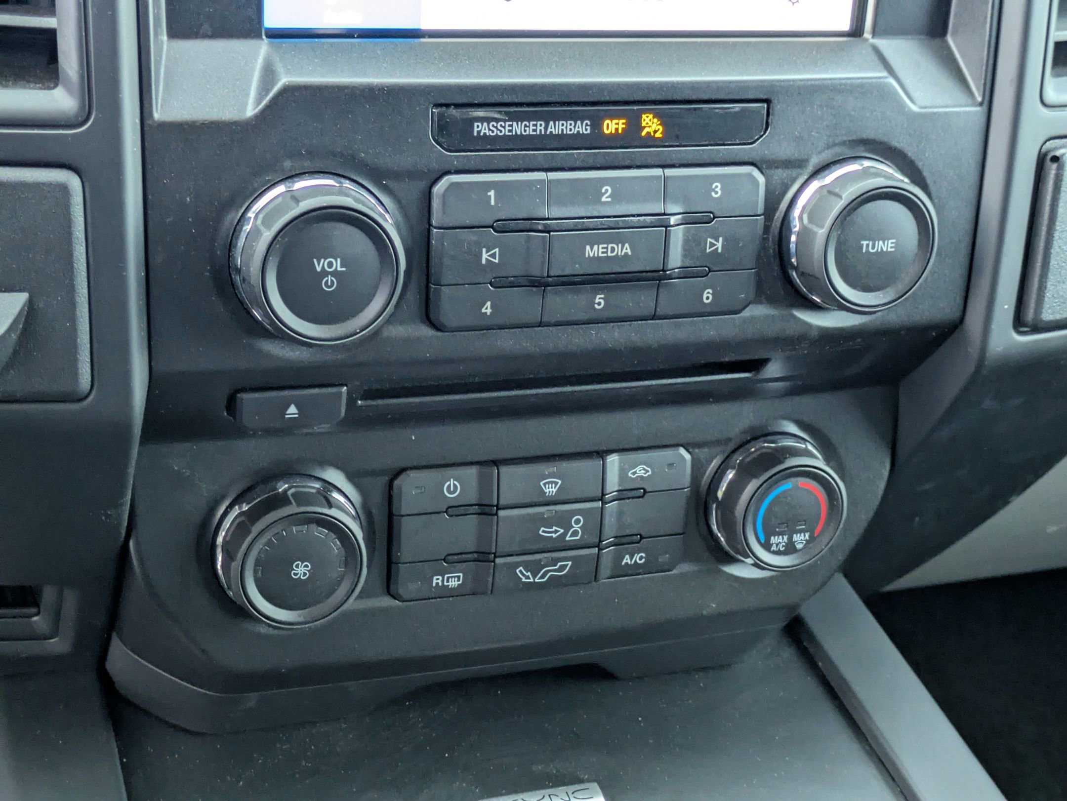 Used 2018 Ford F150 XL w/ Equipment Group 101A Mid RWD image 25