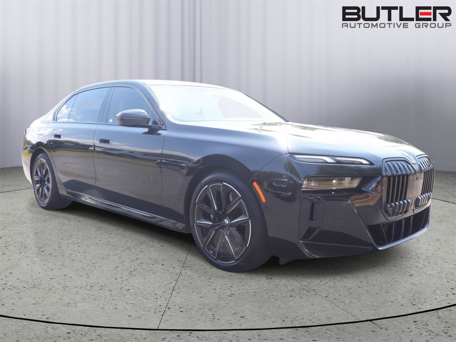 Used 2023 BMW 740i RWD image 8