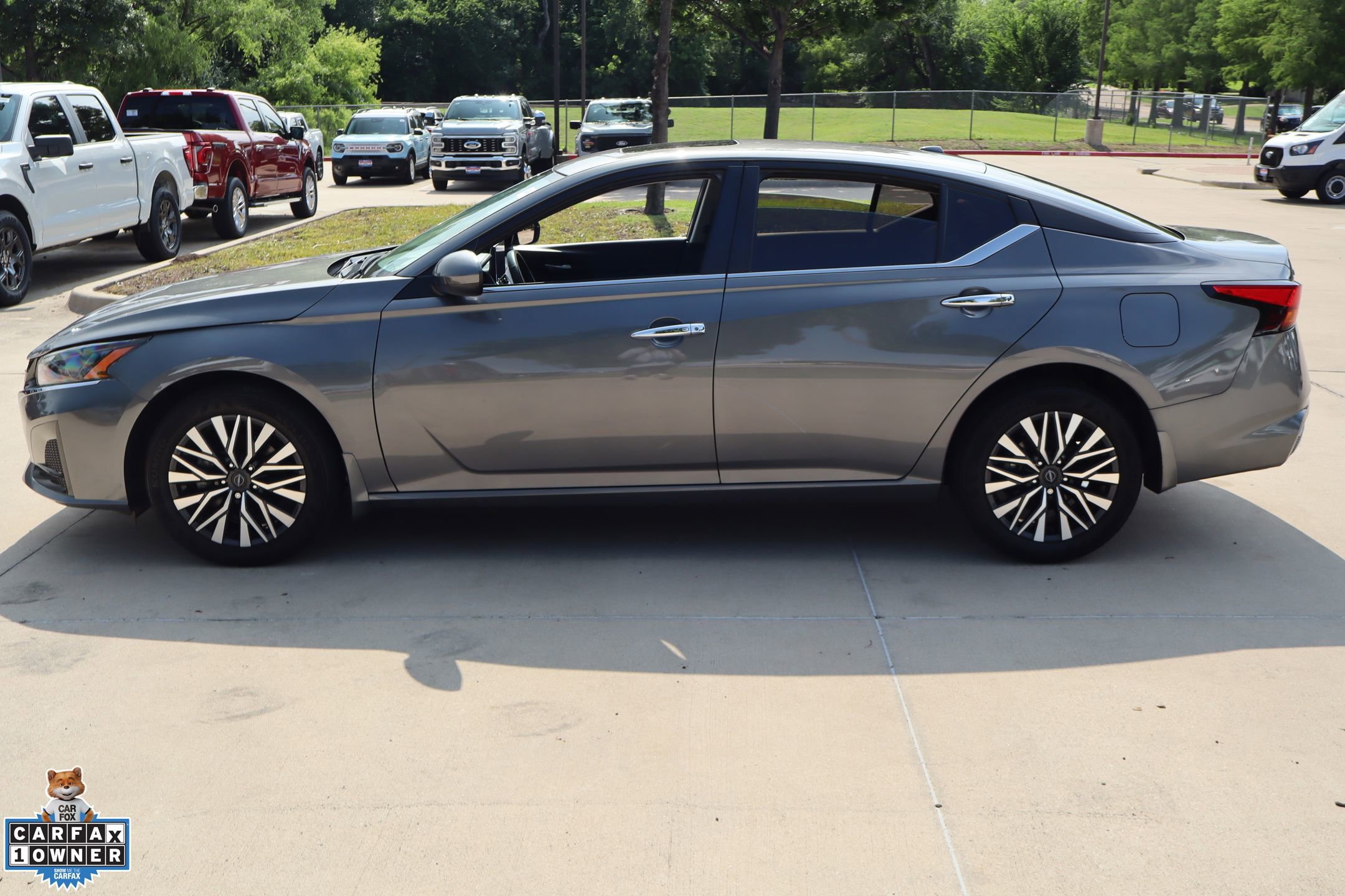 Used 2024 Nissan Altima 2.5 SV w/ SV Premium Package AWD/4WD image 7