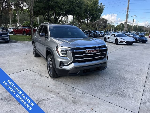 Used 2025 GMC Terrain Elevation w/ Elevation Premium Package AWD/4WD image 17