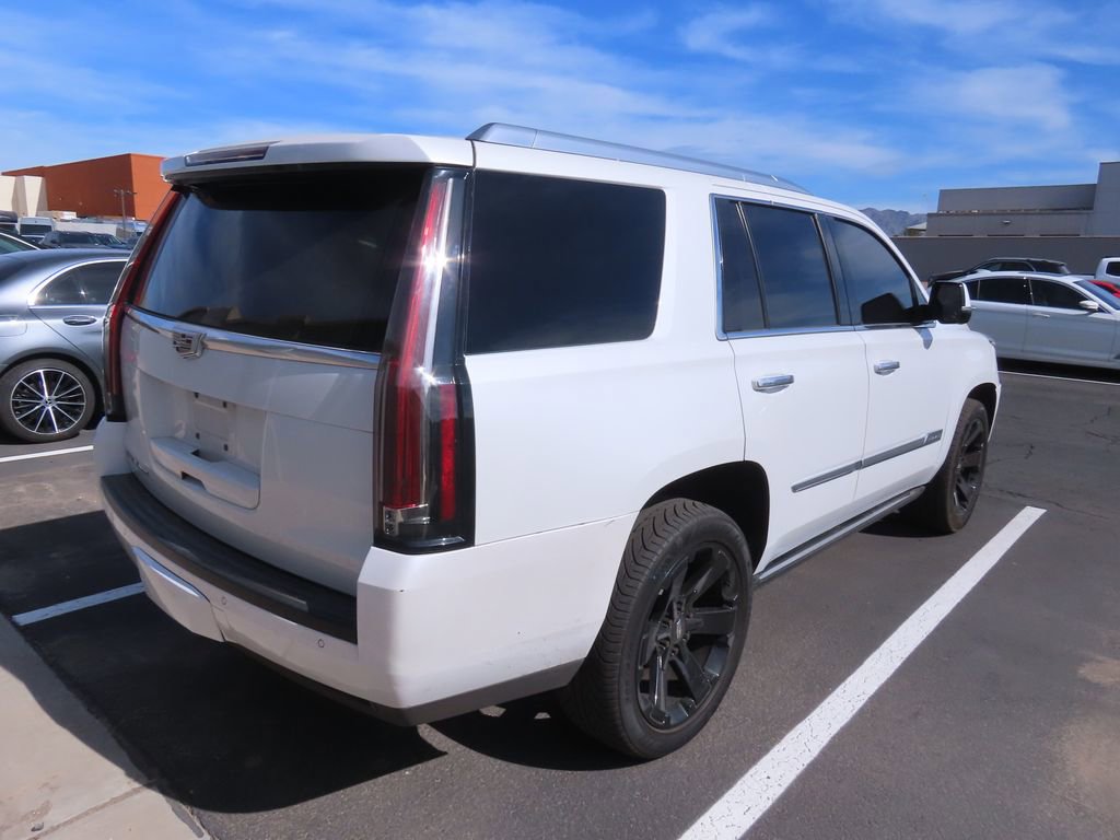 Used 2016 Cadillac Escalade Premium image 3