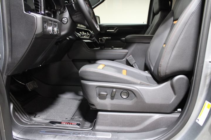 New 2026 GMC Sierra 1500 AT4 w/ Technology Package AWD/4WD image 21