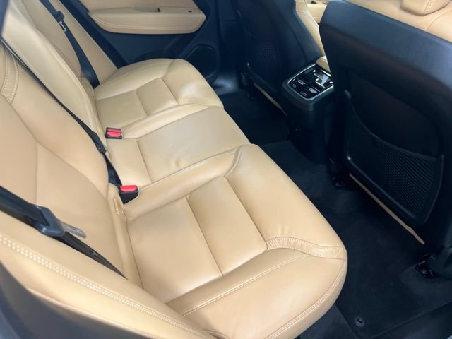 Used 2024 Volvo XC60 B5 Ultimate w/ Protection Package Premier AWD/4WD image 23