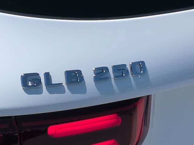New 2026 Mercedes-Benz GLB 250 4MATIC image 13