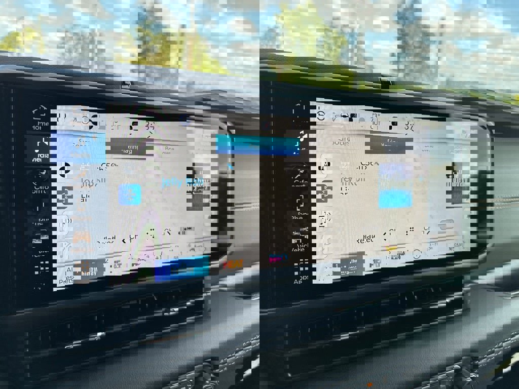 New 2025 Jeep Gladiator Mojave w/ Convenience Group image 19