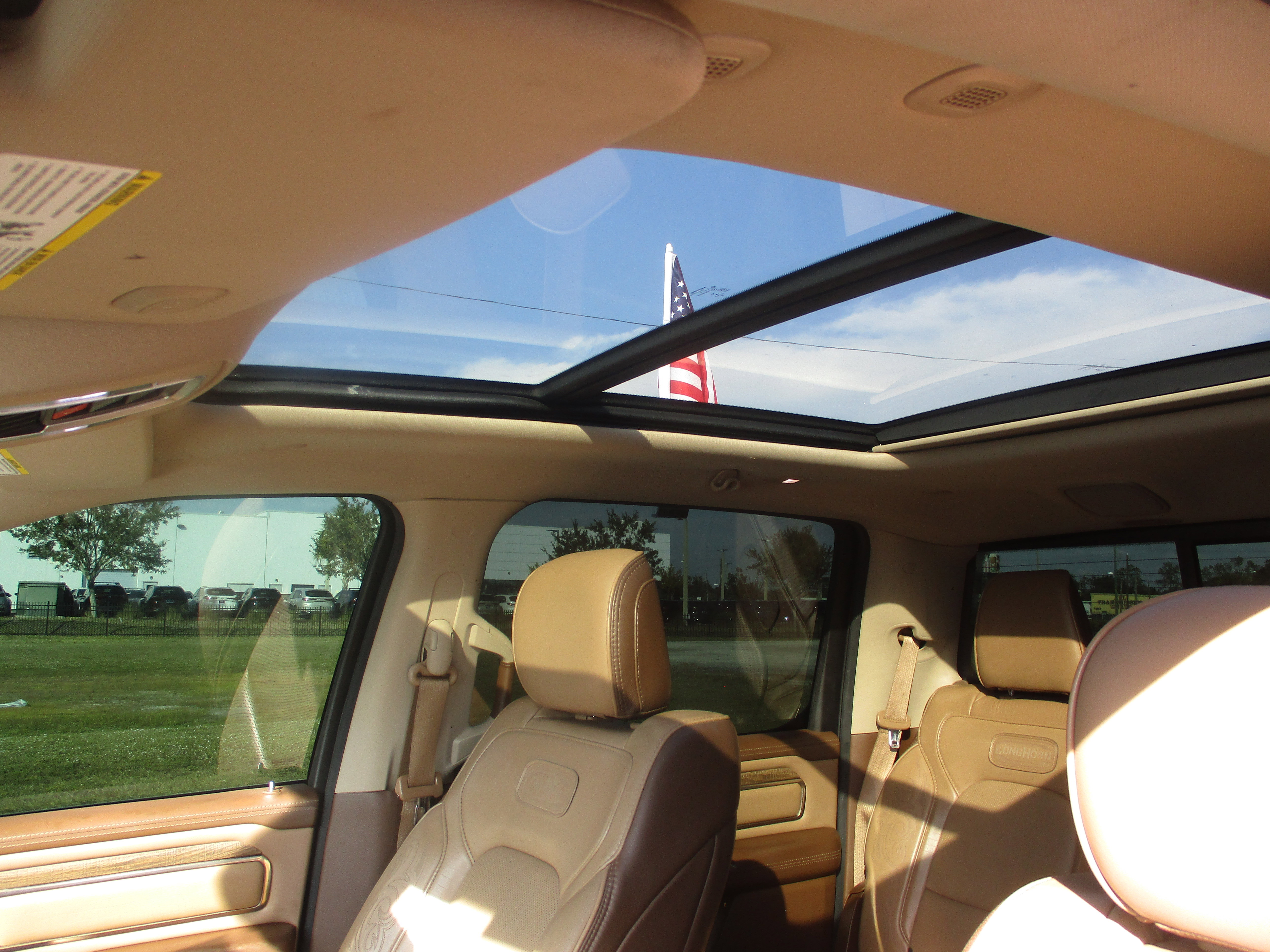 Used 2019 RAM 1500 Laramie Longhorn image 14