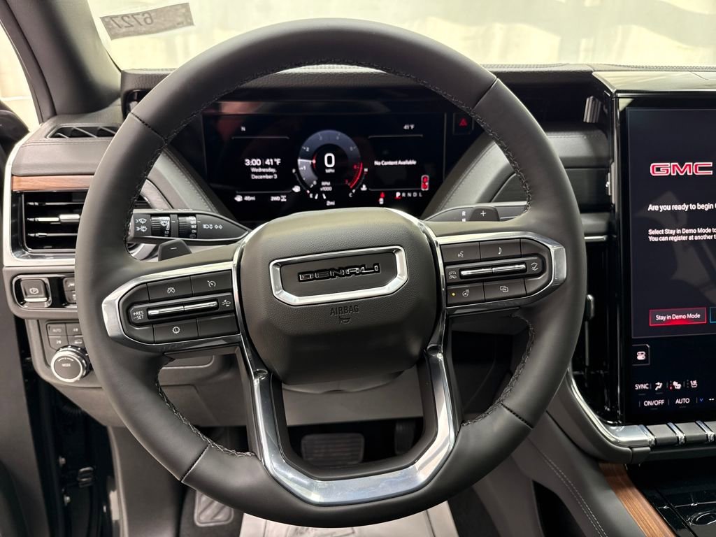 New 2026 GMC Yukon Denali w/ Sun & Power Step Package image 27