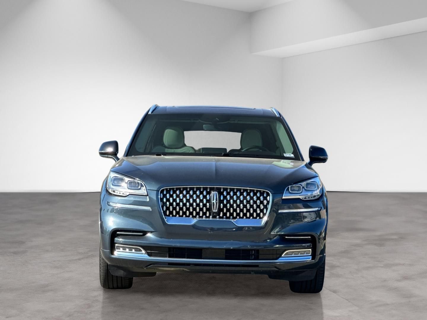 Used 2024 Lincoln Aviator Black Label AWD/4WD image 10