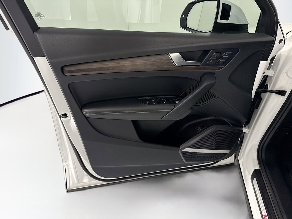 Certified 2023 Audi Q5 2.0T Premium Plus w/ Premium Plus Package AWD/4WD image 25