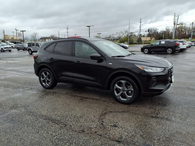 Used 2025 Ford Escape ST-Line AWD/4WD image 8