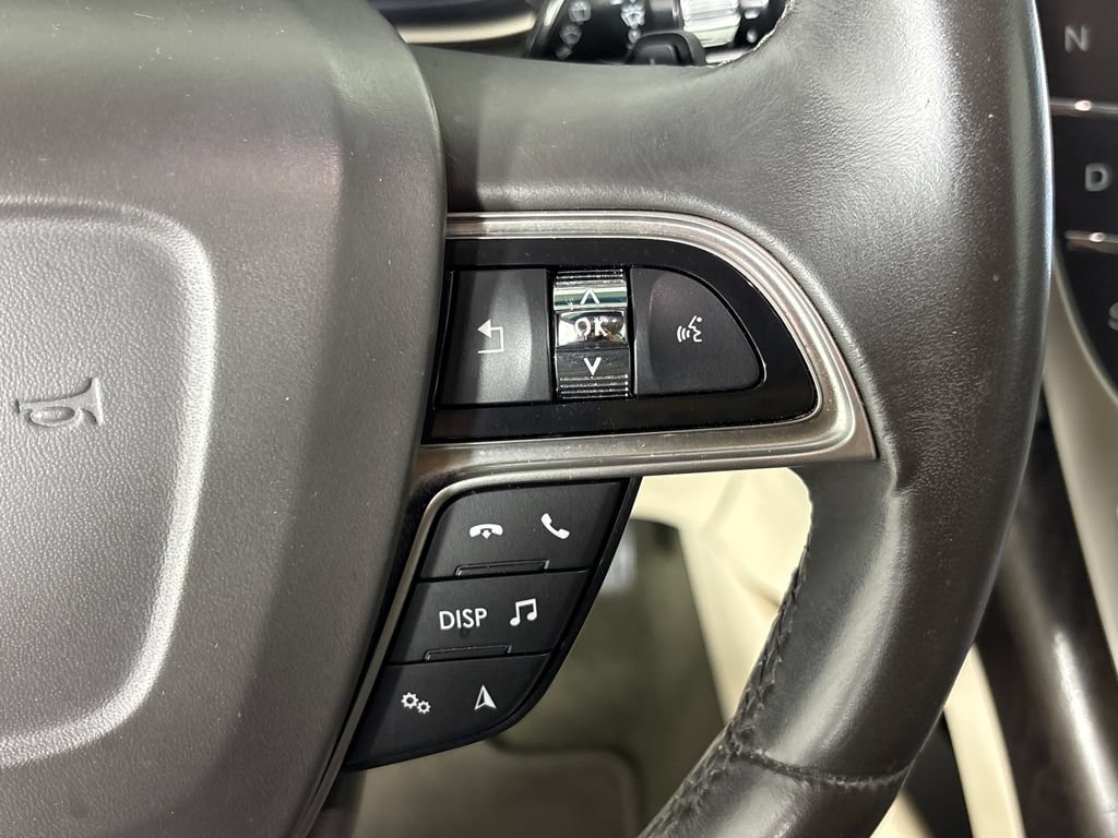 Used 2019 Lincoln Nautilus Reserve w/ Class II Trailer Tow Package FWD image 19
