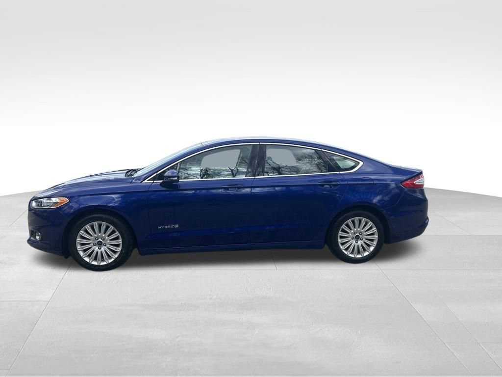 Used 2016 Ford Fusion SE w/ Equipment Group 502A image 2