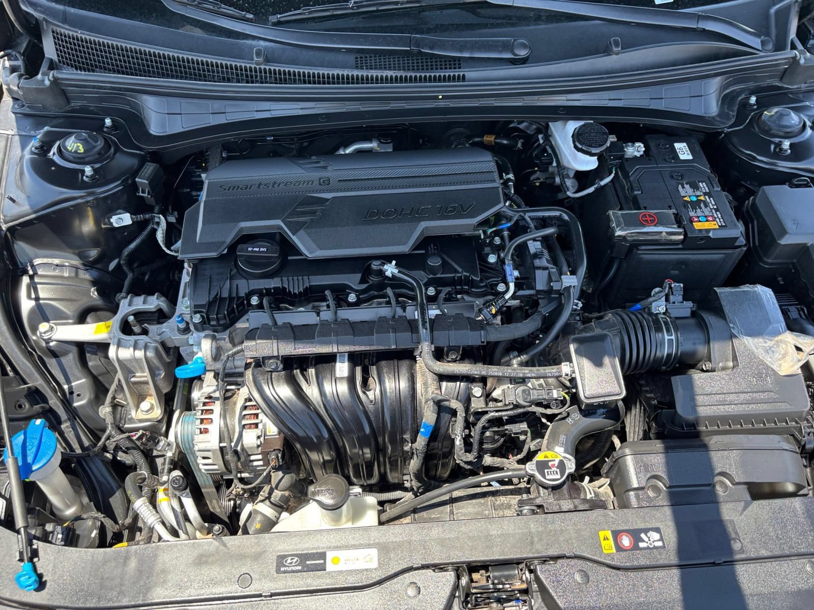 Used 2026 Hyundai Elantra Sport FWD image 31
