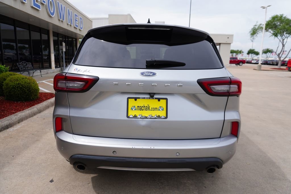 Used 2023 Ford Escape ST-Line w/ Tech Pack #1 FWD image 5