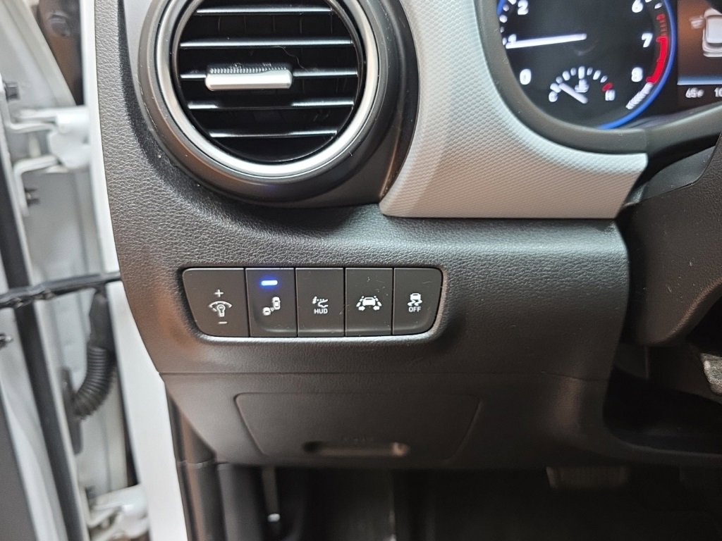 Used 2019 Hyundai Kona Ultimate image 27