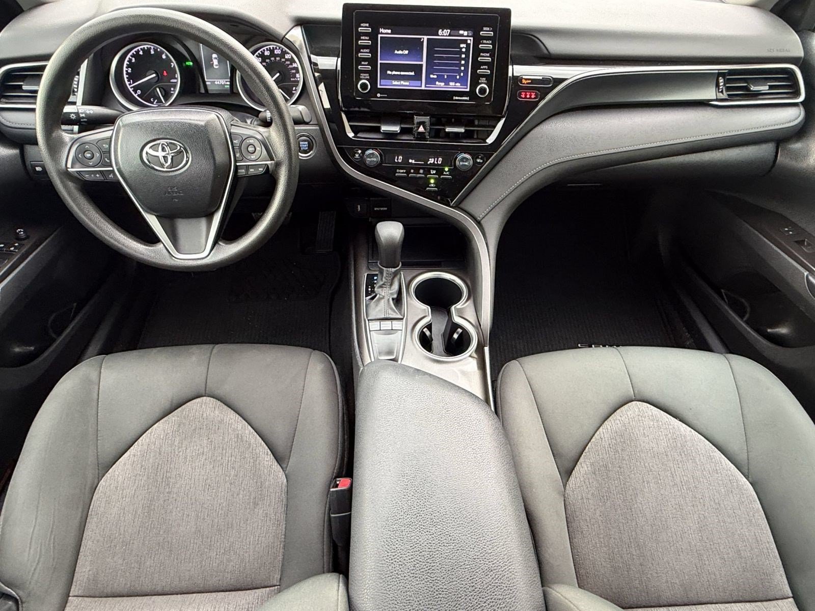Used 2023 Toyota Camry LE w/ Convenience Package FWD image 17