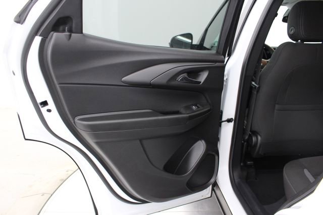 Used 2025 Chevrolet TrailBlazer LT w/ Driver Confidence Package image 34
