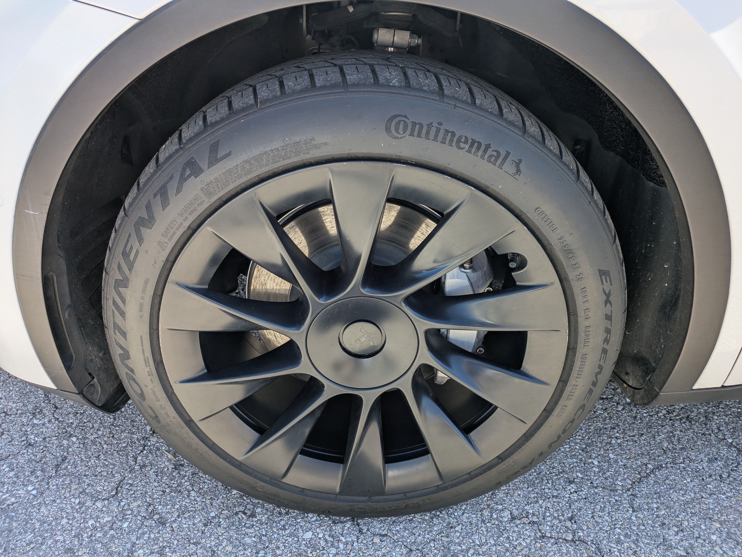 Used 2021 Tesla Model Y Long Range AWD/4WD image 11