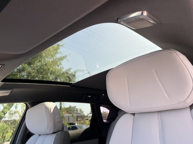 Certified 2025 Cadillac Optiq Luxury 1 image 14