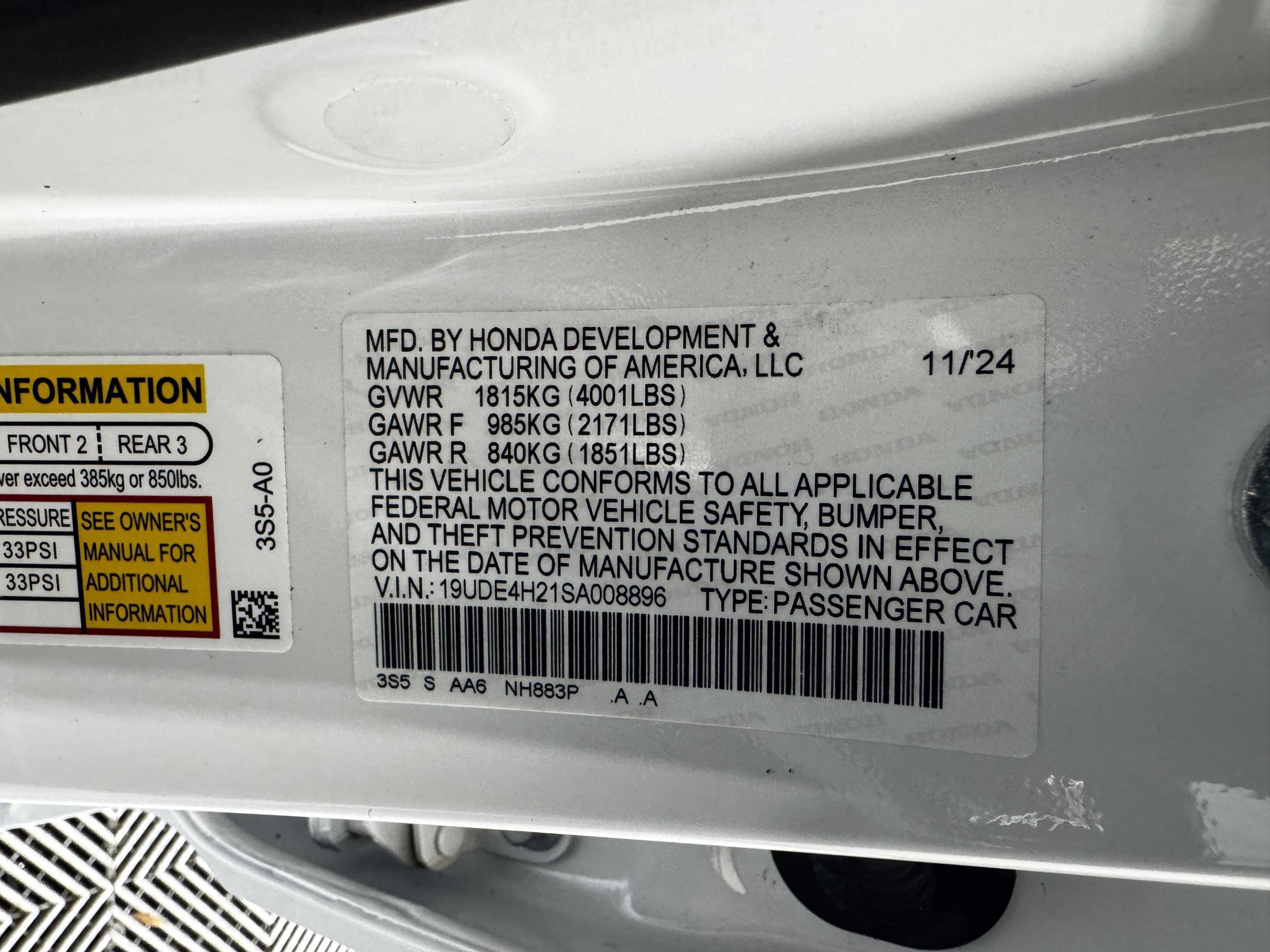 Certified 2025 Acura Integra 1.5L image 33