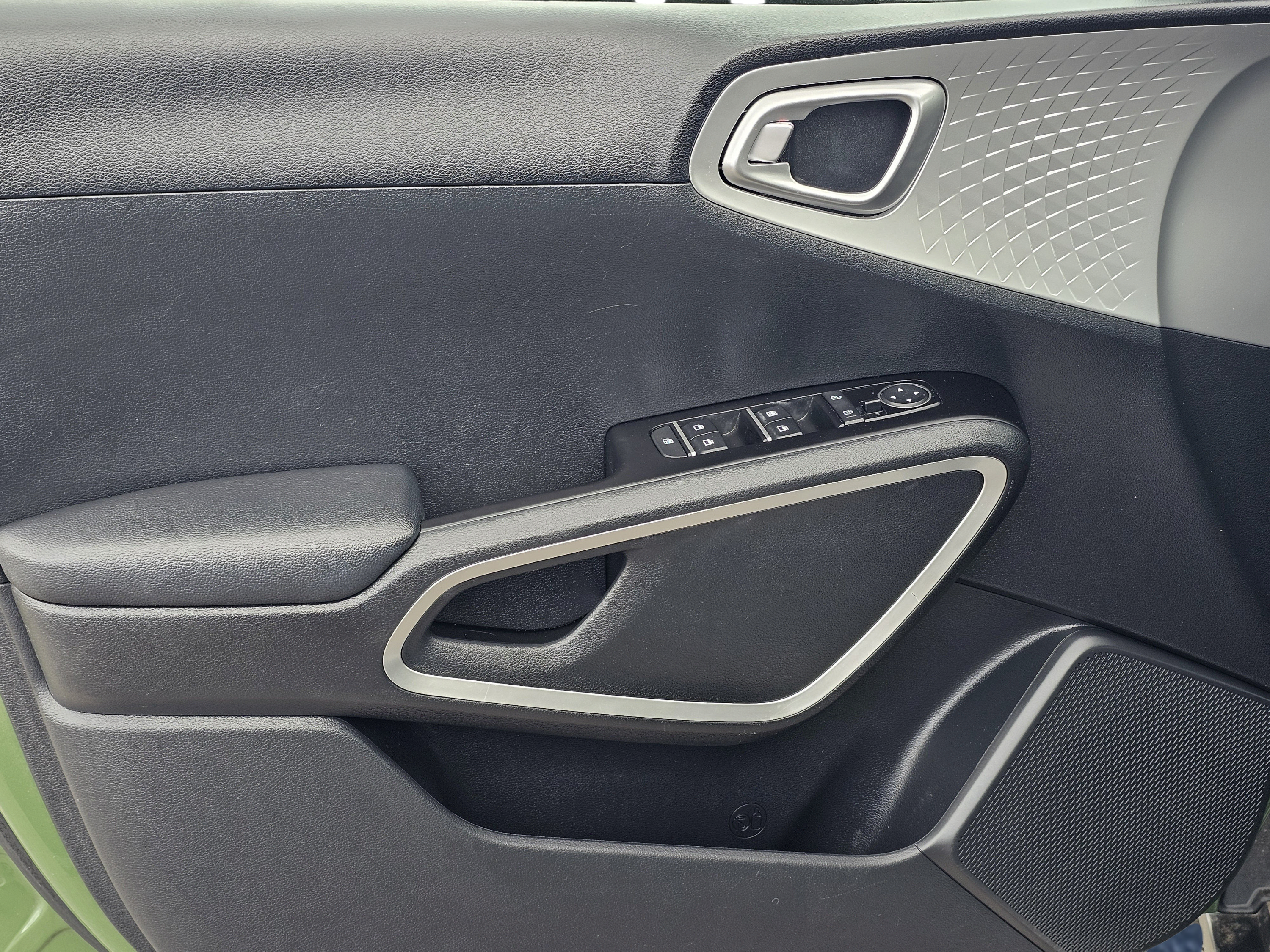 Used 2022 Kia Soul X-Line FWD image 29