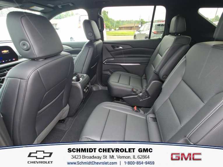New 2026 Chevrolet Traverse LT w/ Sun and Wheel Package FWD image 11