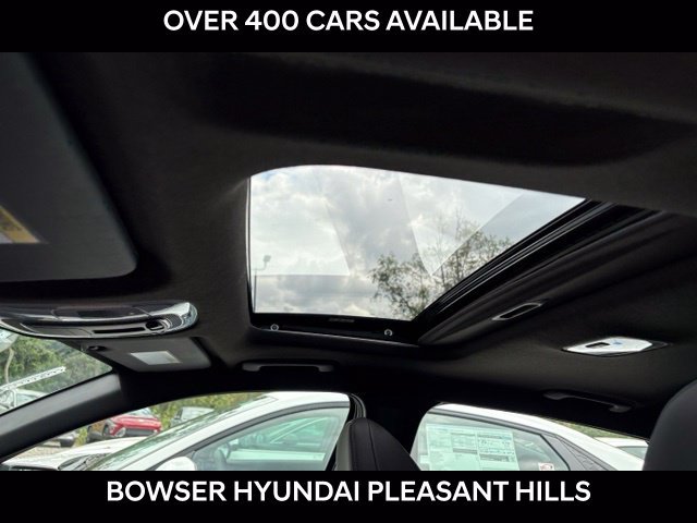 New 2026 Hyundai Elantra SEL Sport FWD image 8