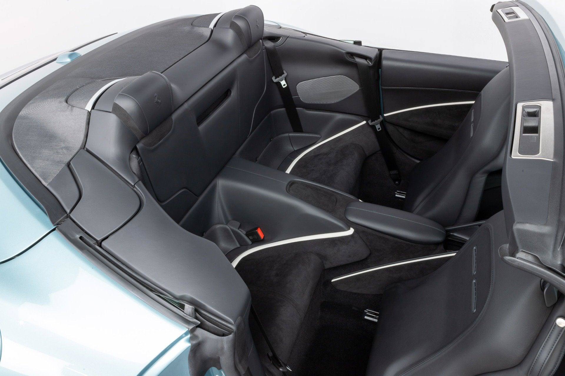 Certified 2024 Ferrari Roma Spider RWD image 38