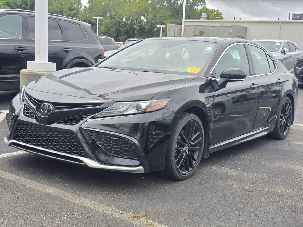 Used 2023 Toyota Camry XSE w/ Cold Weather Package FWD image 5