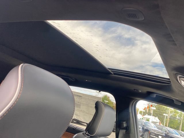New 2025 Jeep Grand Cherokee L Summit AWD/4WD image 33