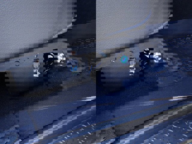 Used 2015 Jeep Wrangler Unlimited Rubicon w/ Connectivity Group image 29