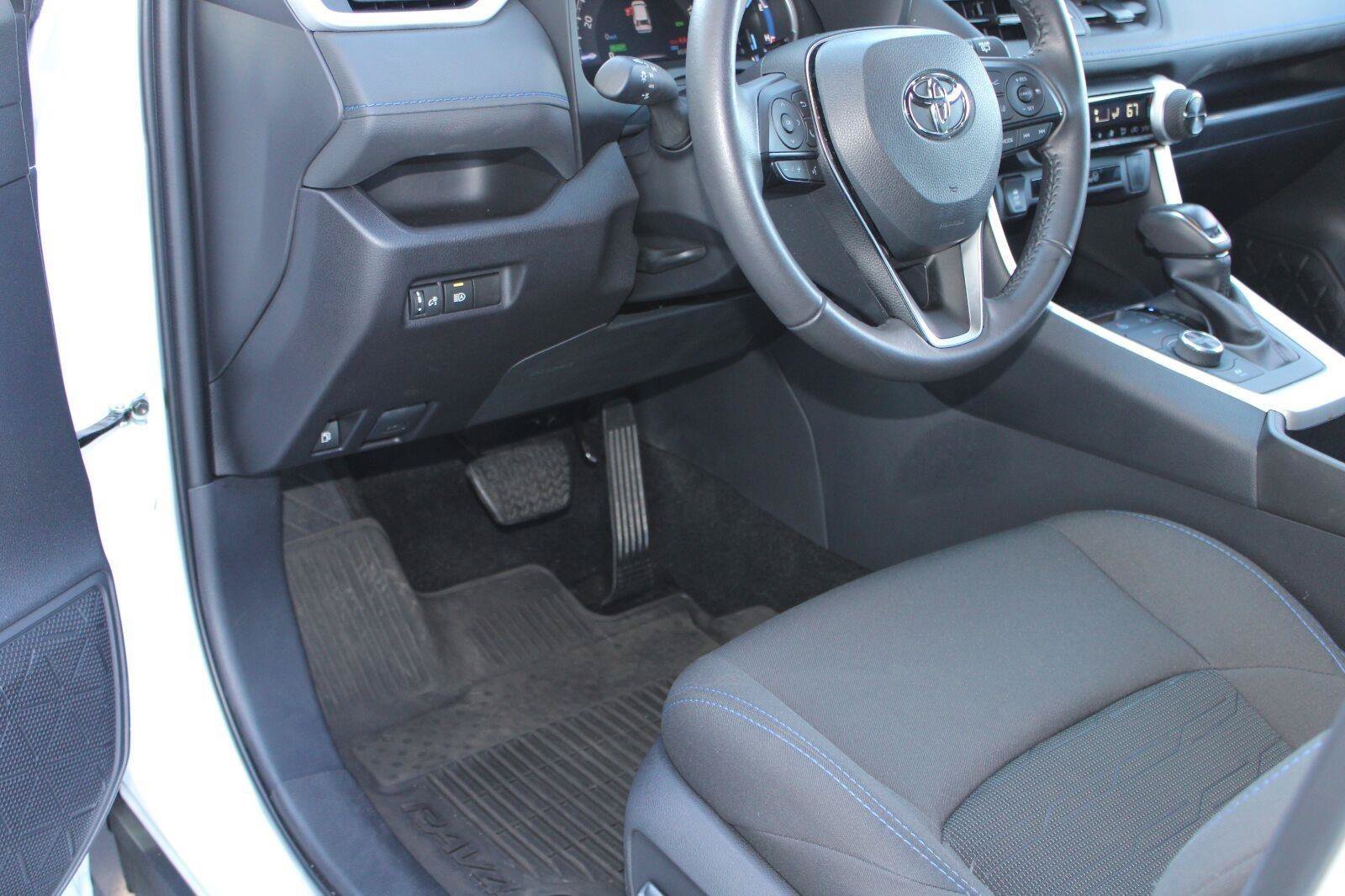 Certified 2025 Toyota RAV4 SE AWD/4WD image 45