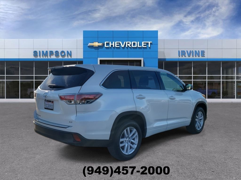 Used 2015 Toyota Highlander LE image 8
