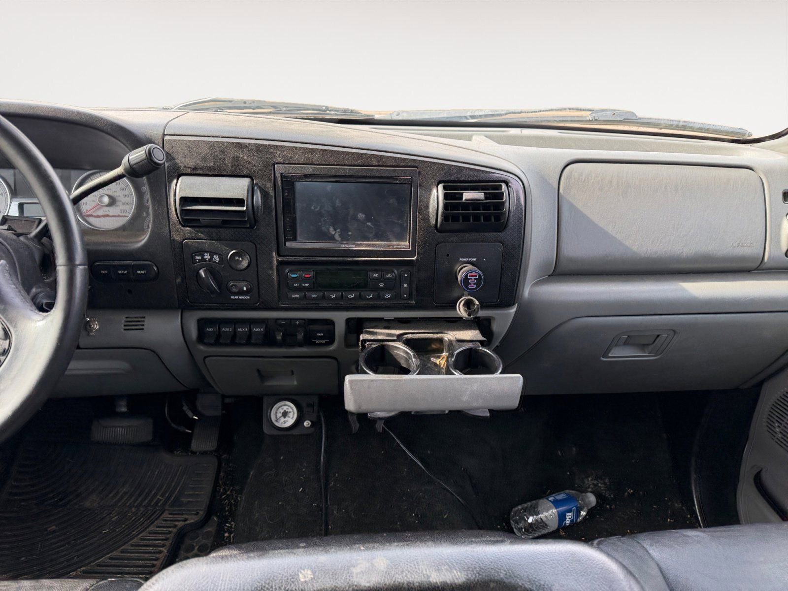 Used 2005 Ford F350 Lariat image 11