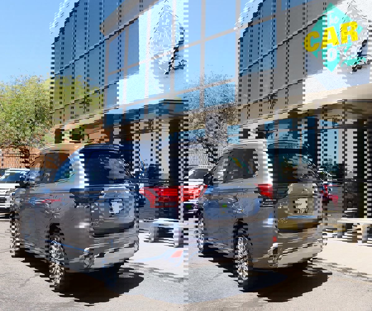 Used 2022 Mitsubishi Outlander SEL image 9