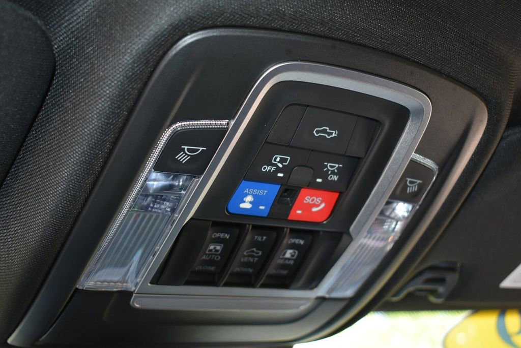 Used 2019 RAM 2500 Limited AWD/4WD image 24