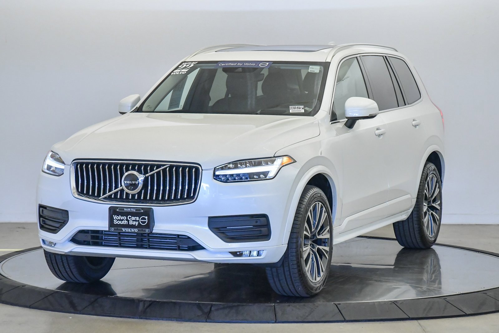 Certified 2022 Volvo XC90 T5 Momentum w/ Advanced Package