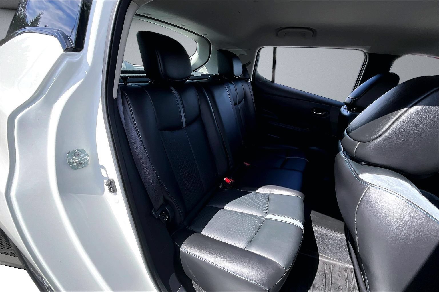 Used 2019 Nissan Leaf SL Plus FWD image 24