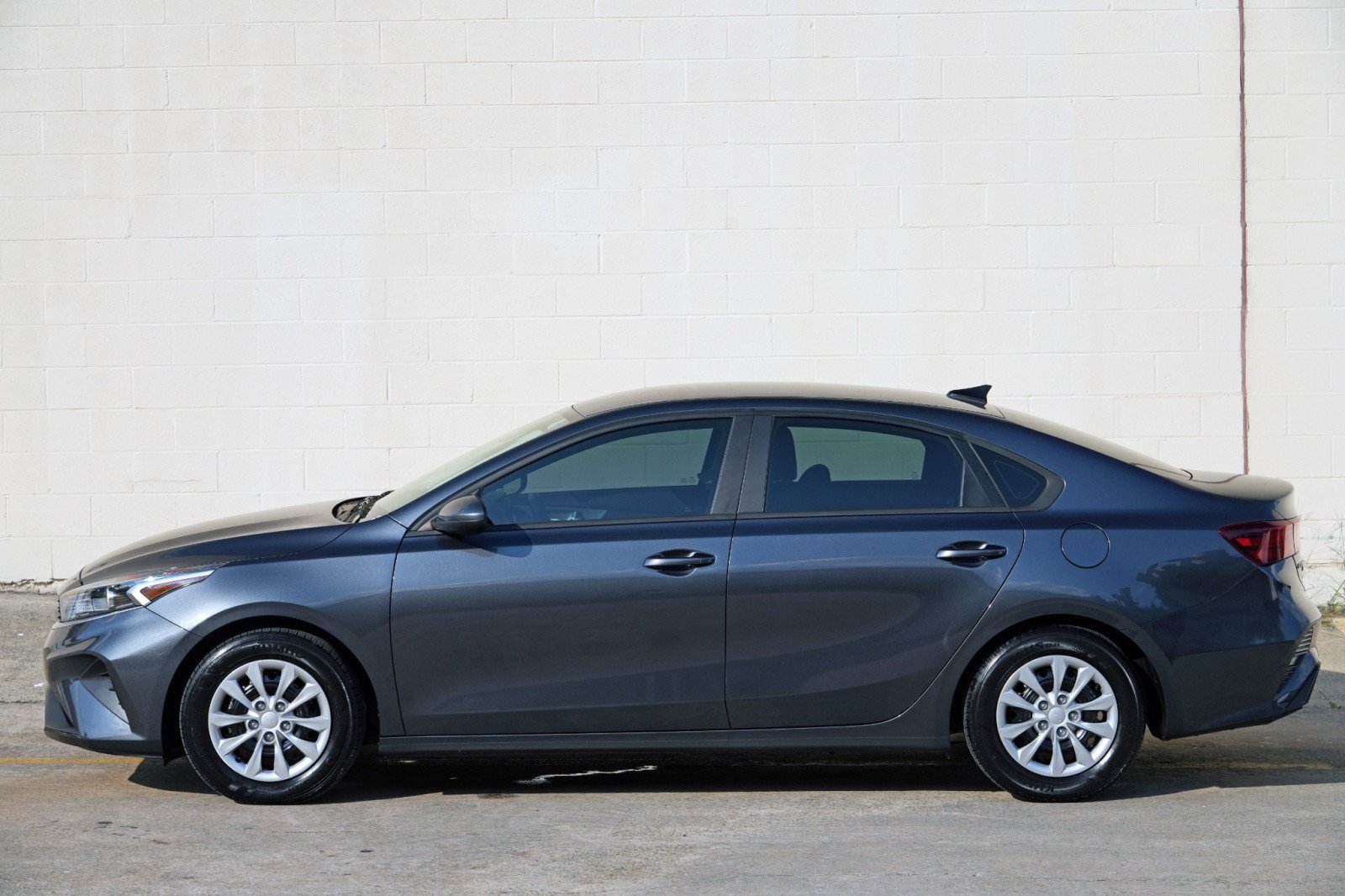 Used 2023 Kia Forte LX FWD image 40