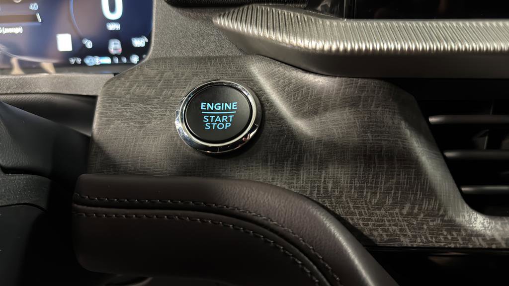 Used 2025 Ford Explorer Platinum w/ LUX Leather Package image 20