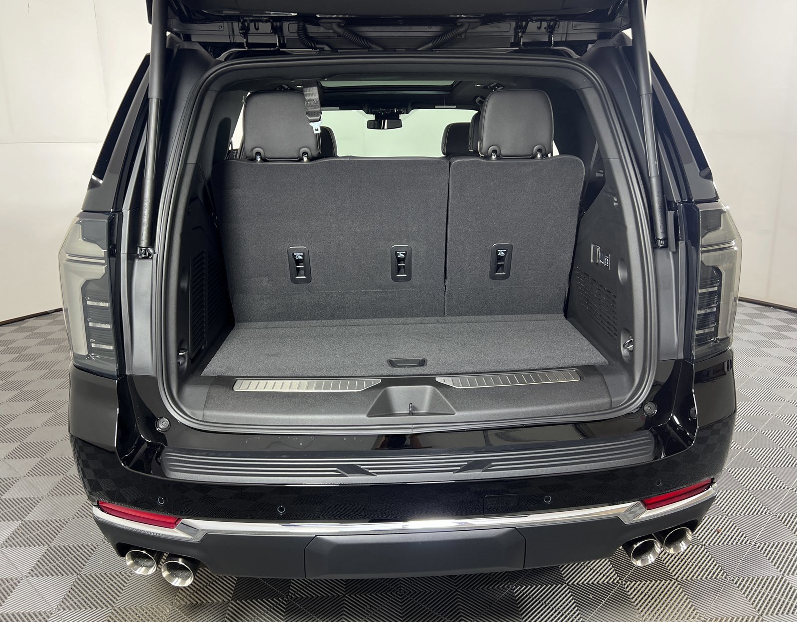 New 2026 Chevrolet Tahoe Premier w/ Sun And Tow Package image 8