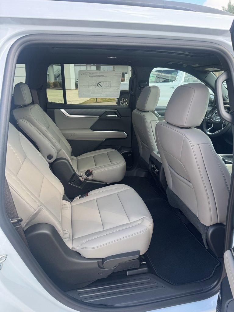 New 2026 GMC Acadia Elevation w/ Elevation Premium Package image 16