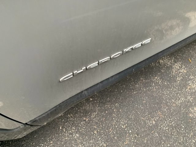Certified 2021 Jeep Cherokee Latitude Lux AWD/4WD image 4